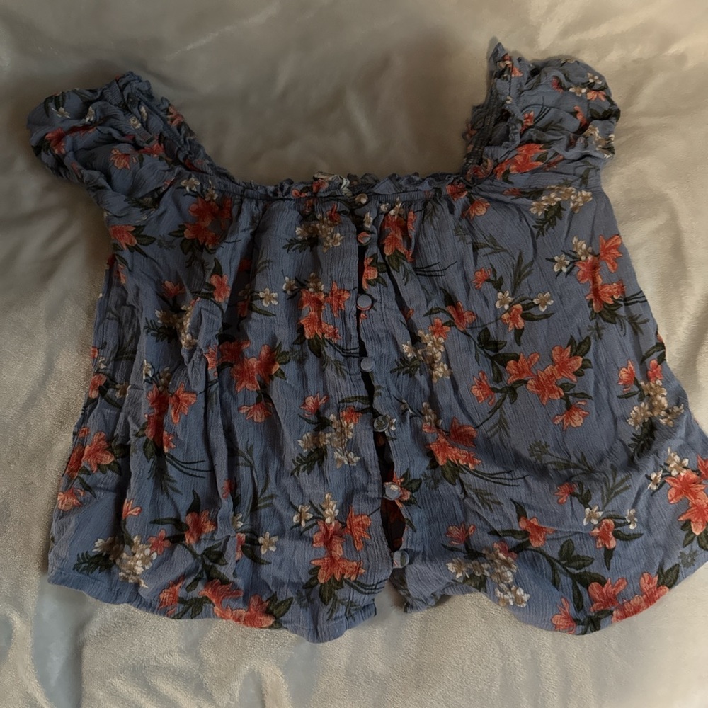 American Eagle Outfitters Blue Floral Top